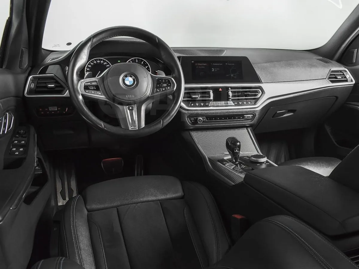 BMW 3-Series  Image 6