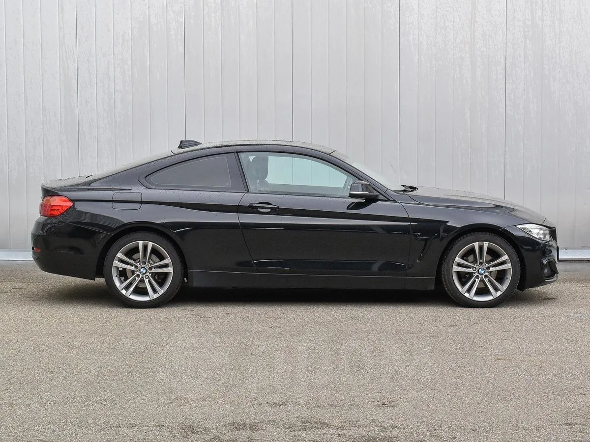 BMW 4-Series  Image 5