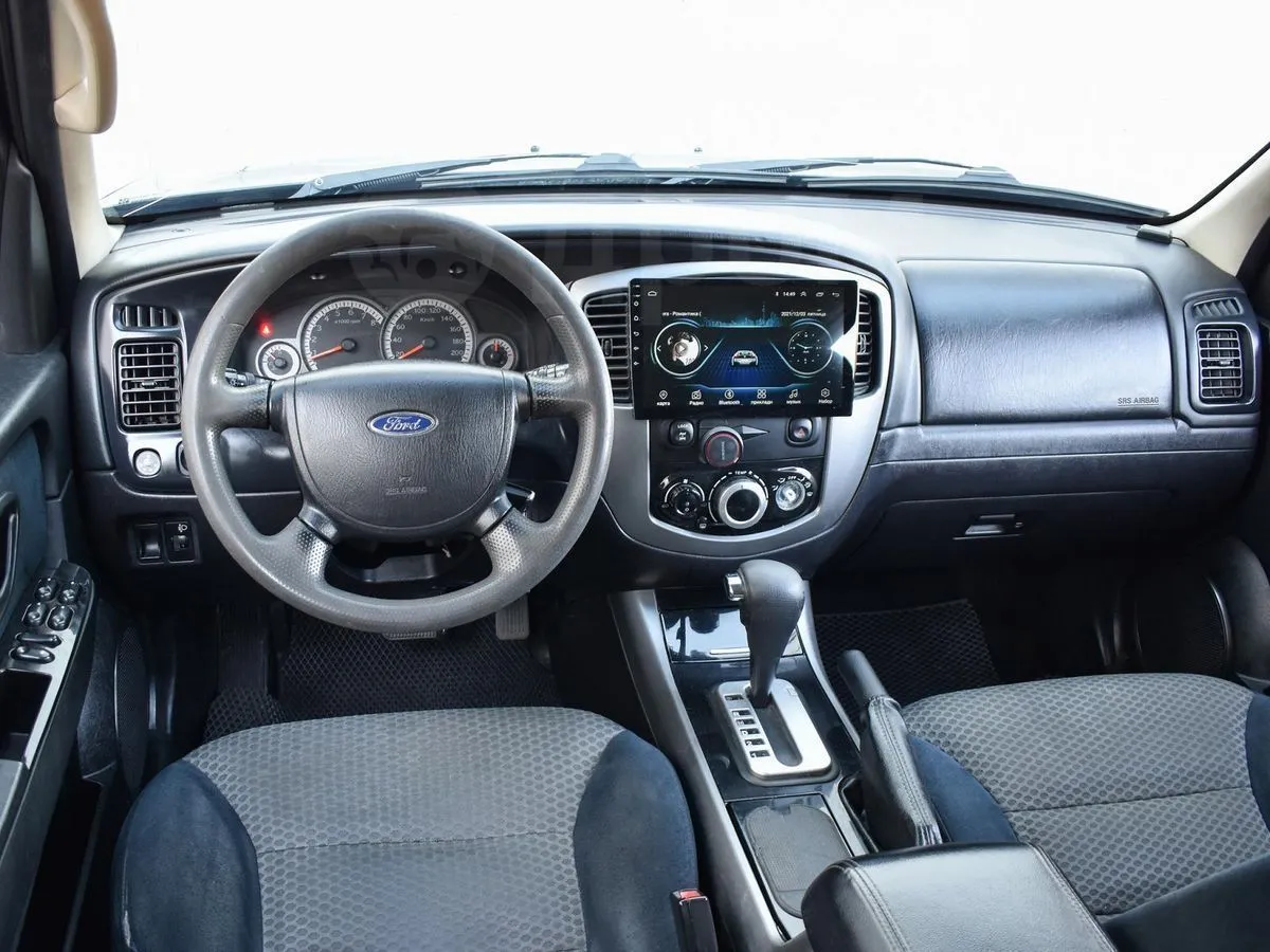 Ford Escape  Image 4