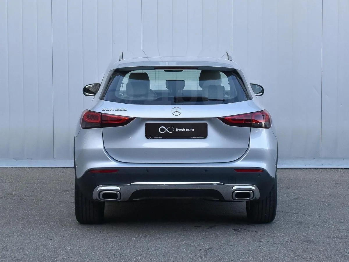 Mercedes-Benz GLA-Class  Image 1