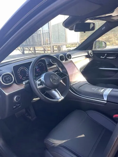 Mercedes-Benz C 270  Image 8