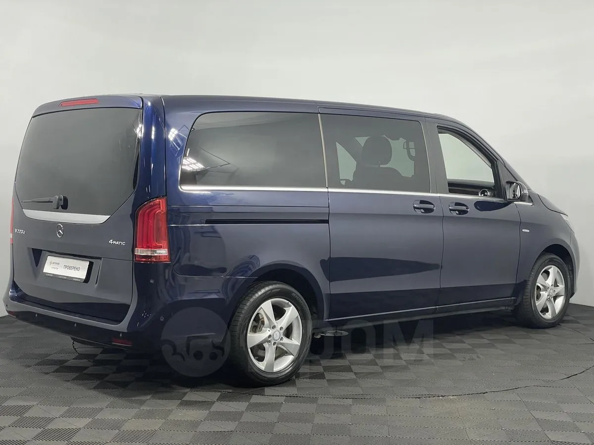 Mercedes-Benz V-Class  Image 6