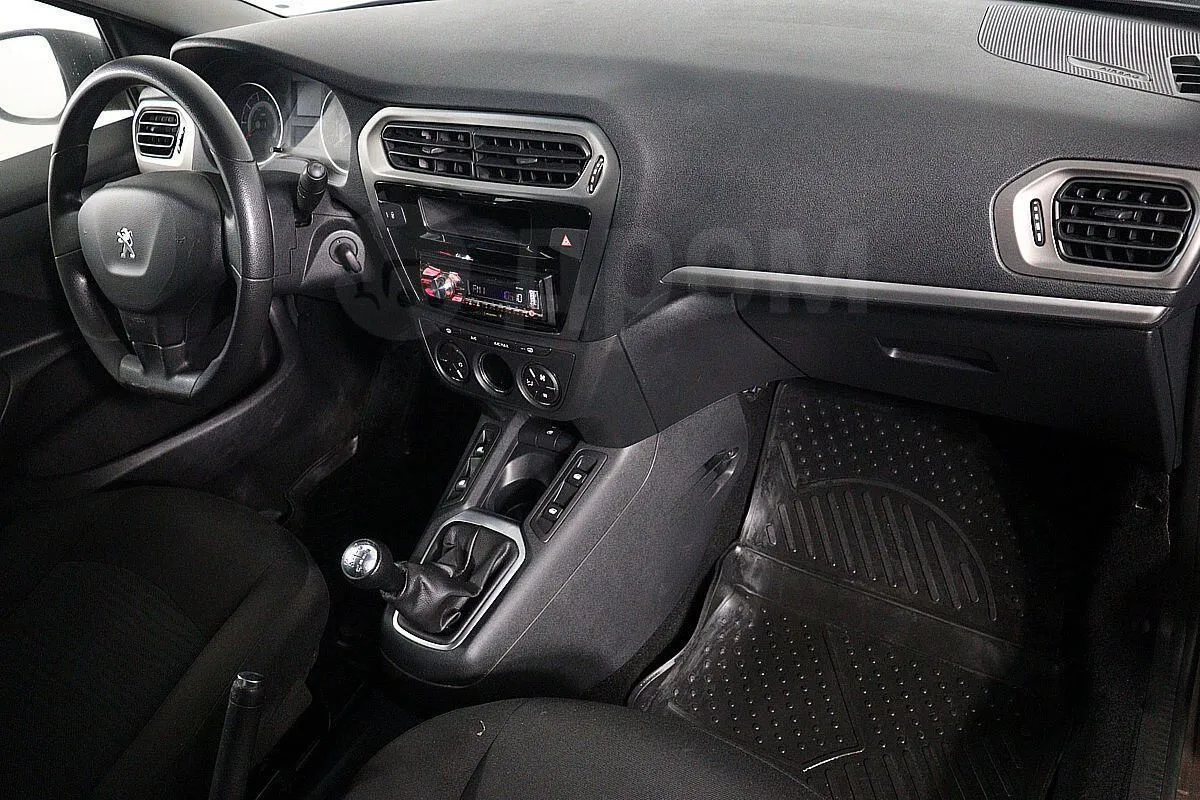 Peugeot 301  Image 10