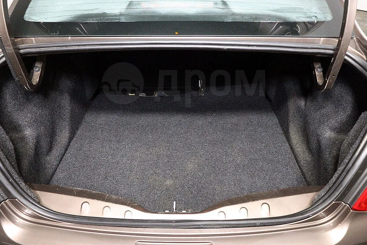 Peugeot 301  Image 9