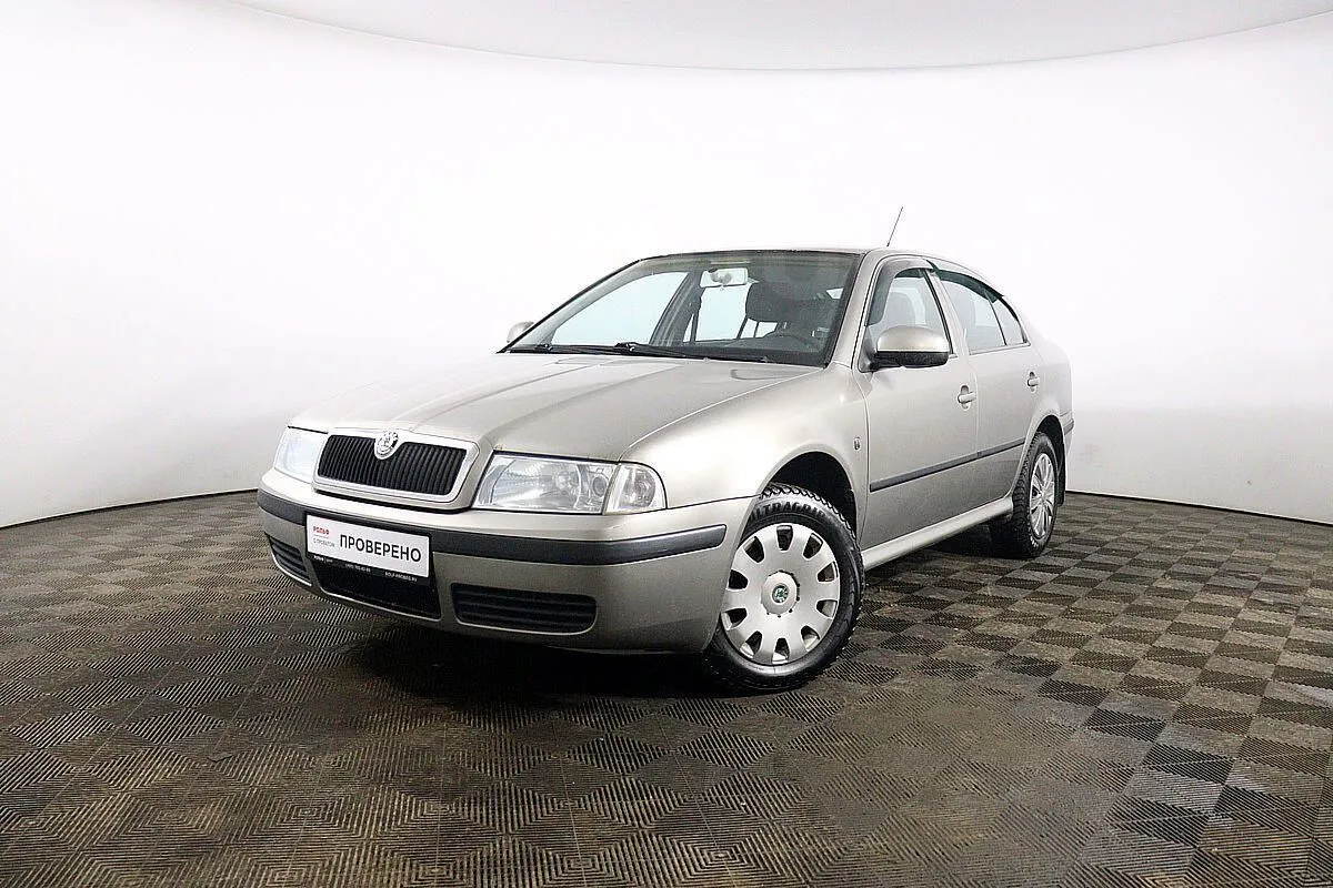 Skoda Octavia  Image 1