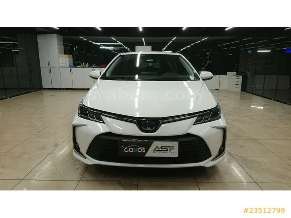 Toyota Corolla 1.8 Hybrid Dream Image 2