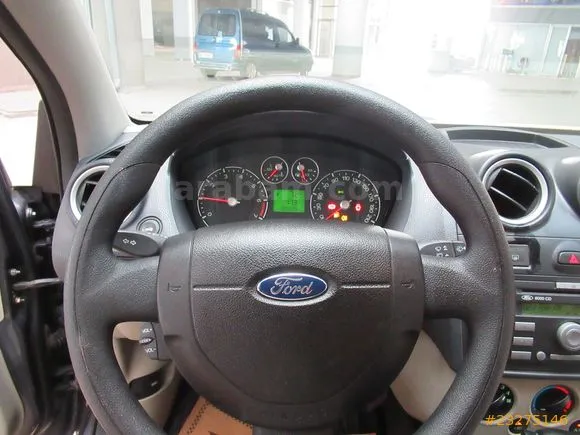 Ford Fiesta 1.6 Comfort Image 9