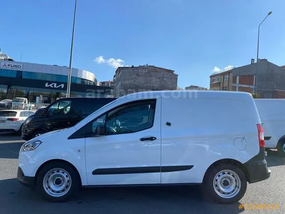 Ford Transit Courier 1.5 TDCi Trend Image 3